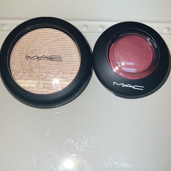 NEW in boxes! MAC Love Thing blush & Extra Dimension Double Gleam highlighter